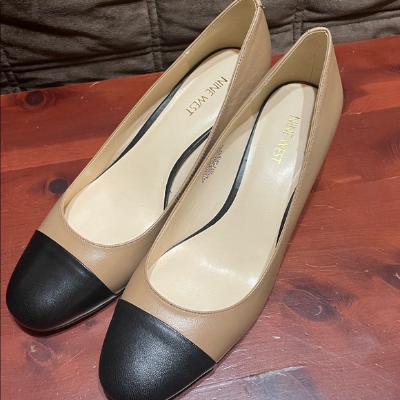 Nine West shoes - Picture 2 of 9
